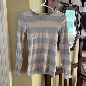J. Crew Medium long sleeve tee